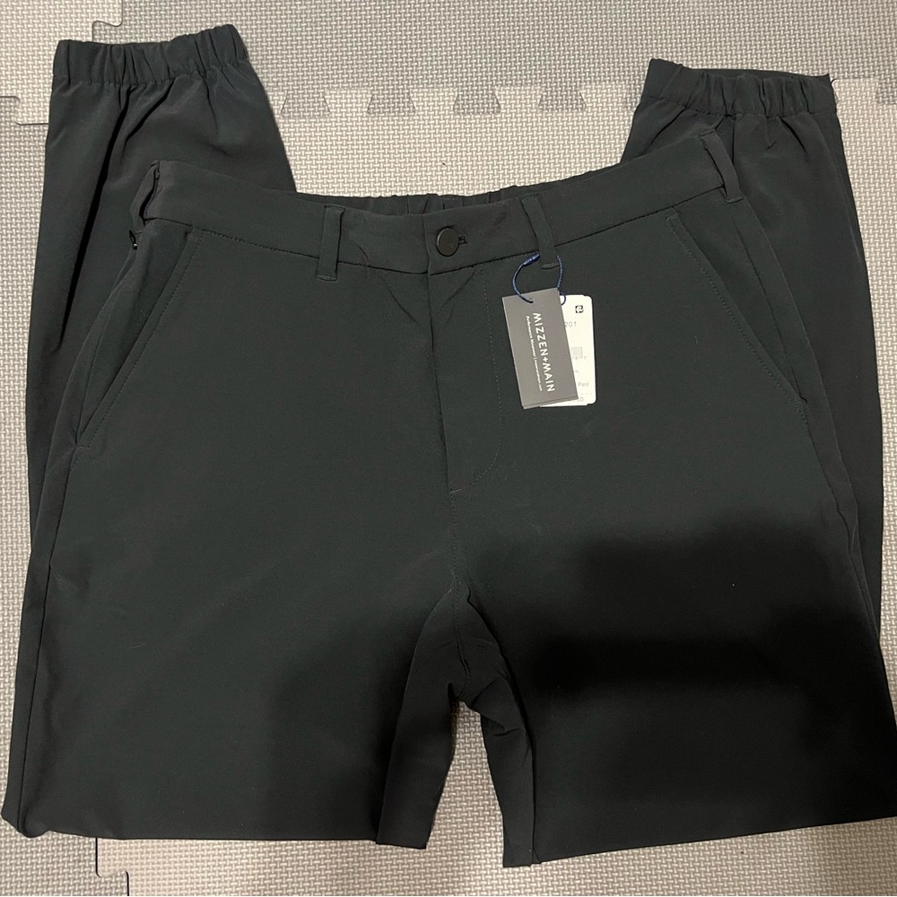 NWT Men’s Mizzen + Main 35 x 29 Joggers Black Pants